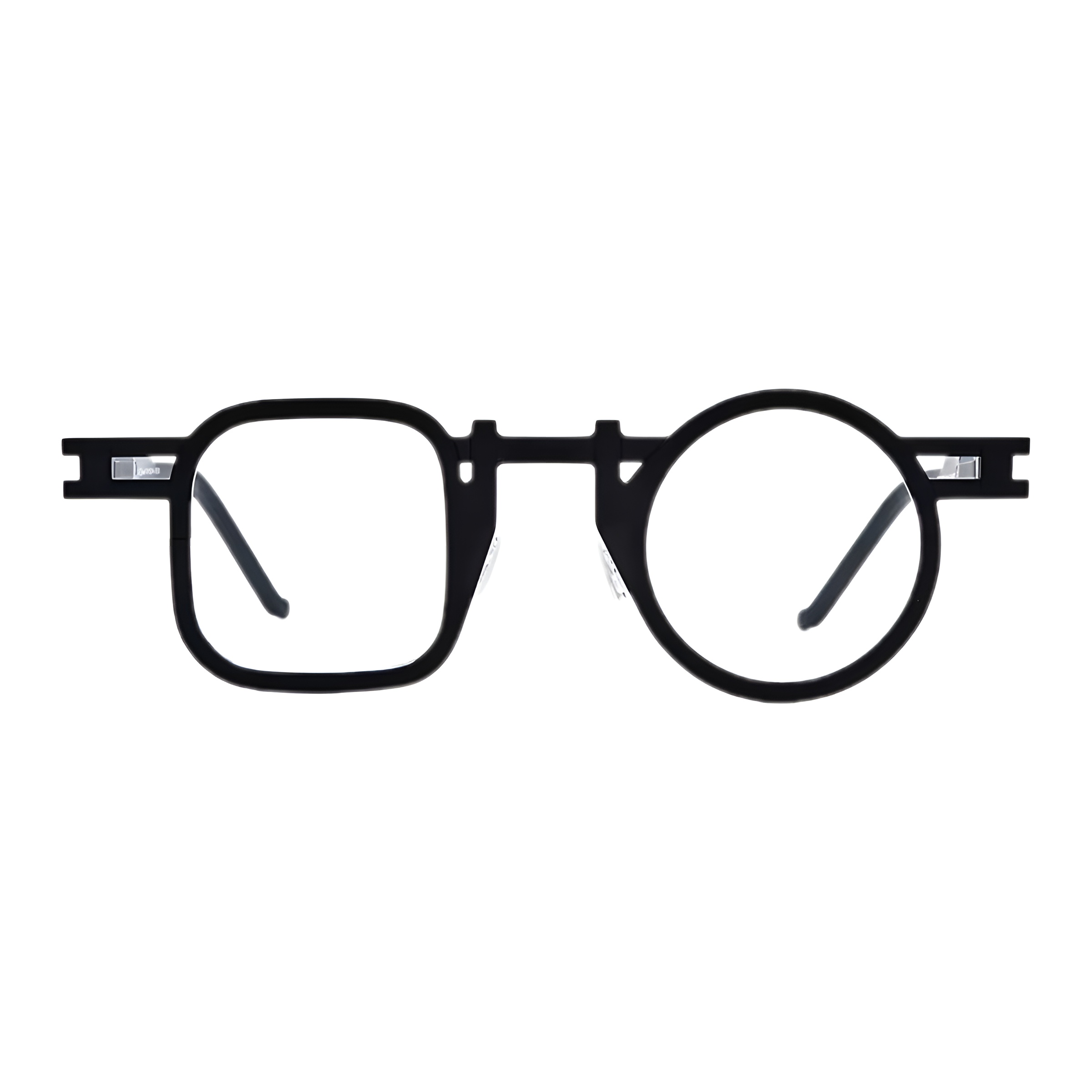 Vue de face d'une paire de lunettes rondes et carrées noires au style asymétrique audacieux, avec un verre carré et un verre rond distincts